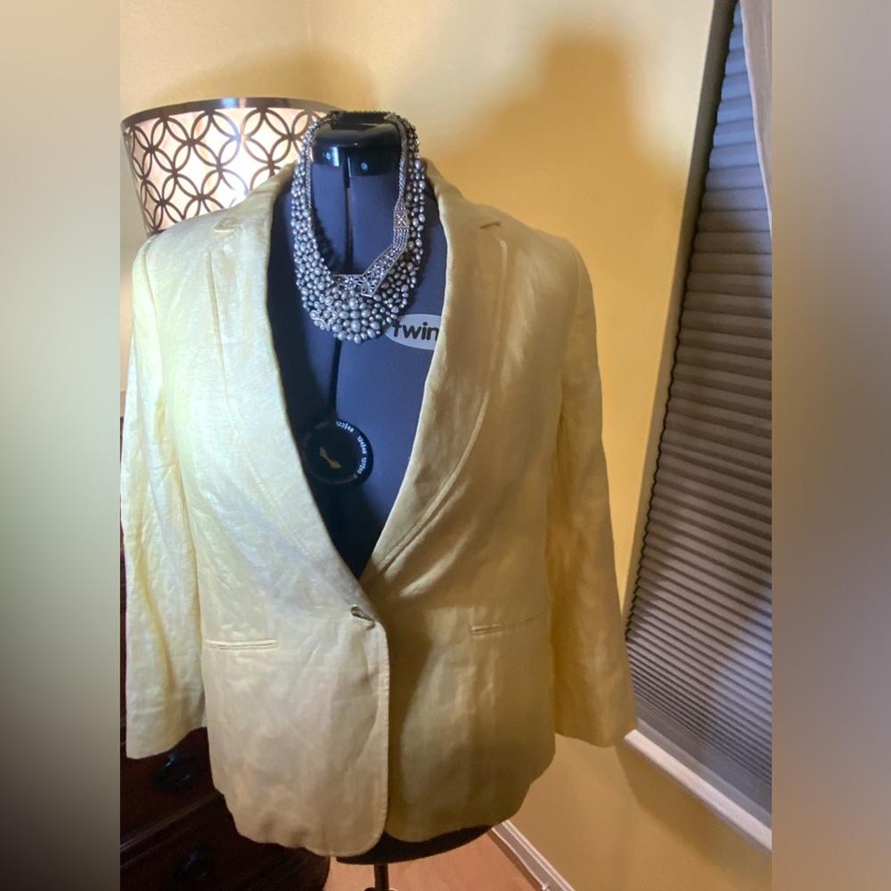 100% Fully Lines Linen Blazers